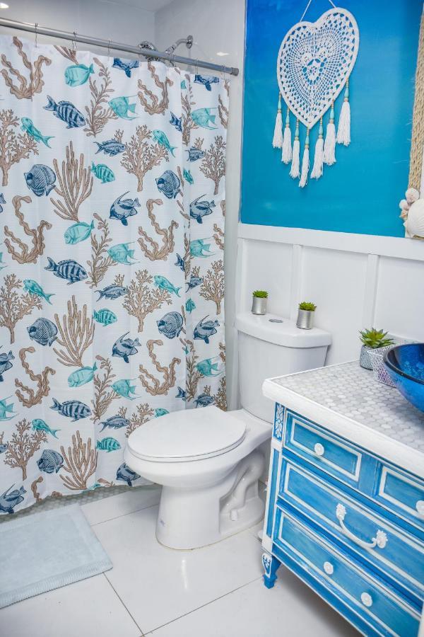 Miami Boho Beach Place Hialeah Exterior photo
